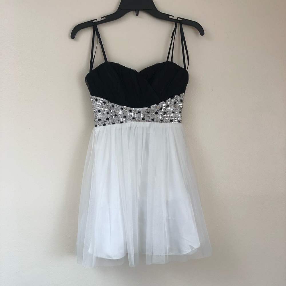 Short dress